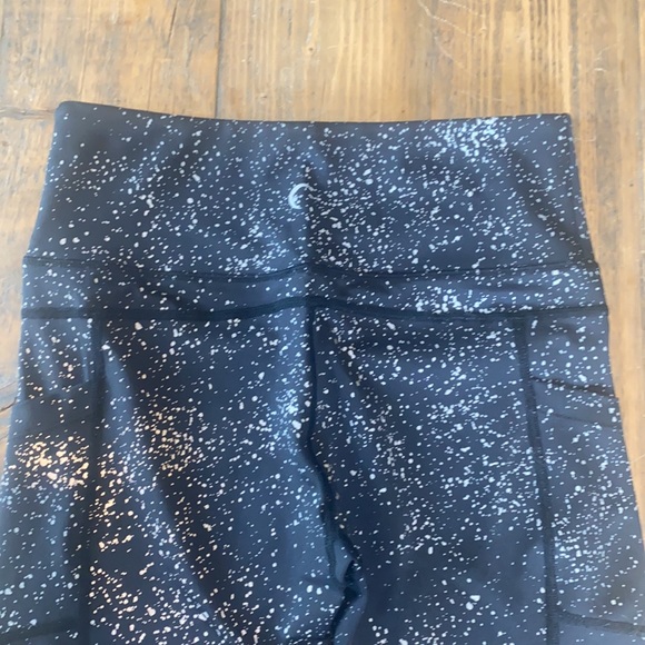 Zyia Active Black Reflective Pocket Light n Tight - Picture 3 of 3